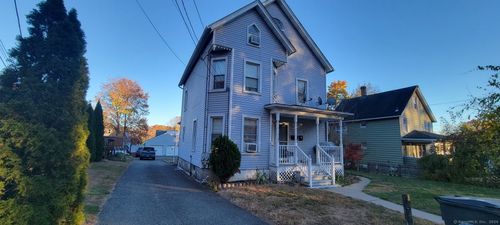 4 Stratton Pl, Danbury, CT, 06810-4705 | Card Image