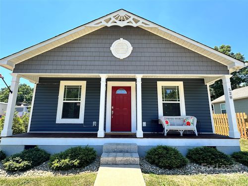 528 S Shamrock Ave, LANDRUM, SC, 29356-1924 | Card Image