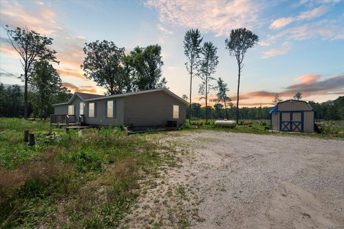 939 N Coleman Rd, Shepherd, MI, 48883-8632 | Card Image