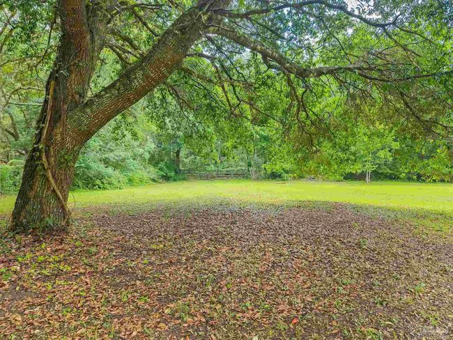 6640 Frank Reeder Rd, House other with 3 bedrooms, 2 bathrooms and 1 parking in Pensacola FL | Image 15