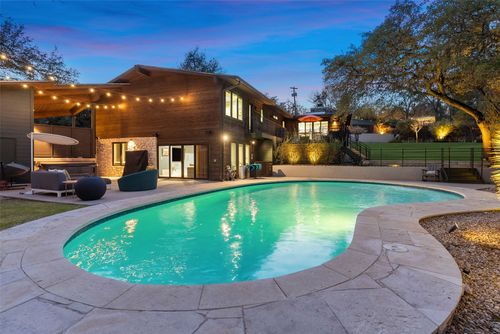 3302 Cherry Tree Cir, Austin, TX, 78731-5712 | Card Image