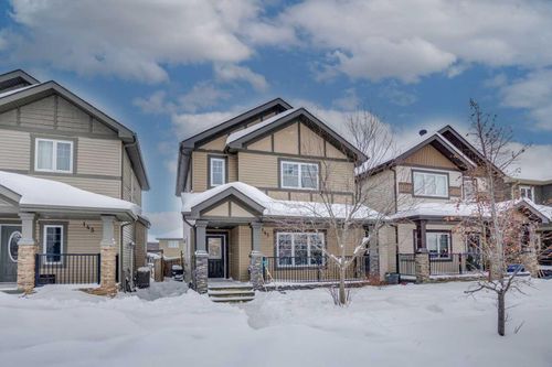 {{alt}} | Card Image