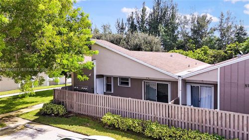 a-570 Woodgate Cir, Sunrise, FL, 33326-2184 | Card Image