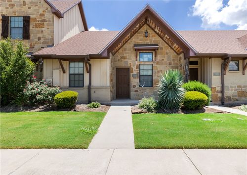 3338 Lieutenant Ave, College Station, TX, 77845-6174 | Card Image