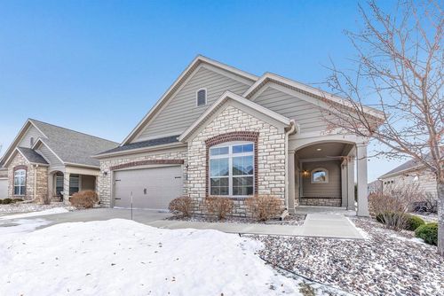 210 N Bedford Road, GREEN BAY, WI, 54311 | Card Image