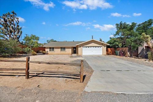7562 Inca Trl, Yucca Valley, CA, 92284-3336 | Card Image