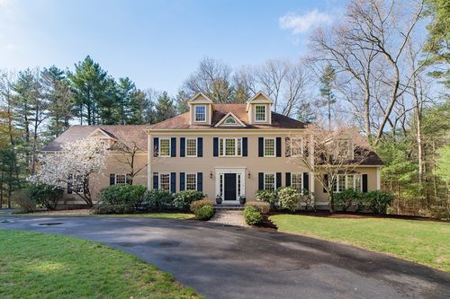 1 Chestnut Ln, Medfield, MA, 02052 | Card Image