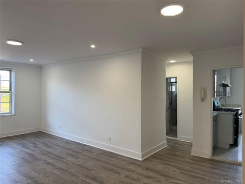apt-3e-222-89 Braddock Ave, Queens Village, NY, 11428-1413 | Card Image