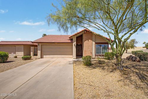 5212 E Tamblo Dr, Phoenix, AZ, 85044-2331 | Card Image