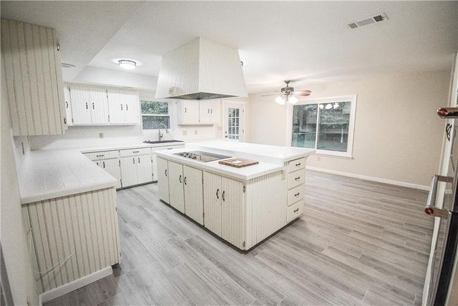 22111 Morgan Howes Rd, House other with 5 bedrooms, 2 bathrooms and null parking in Ponchatoula LA | Image 6
