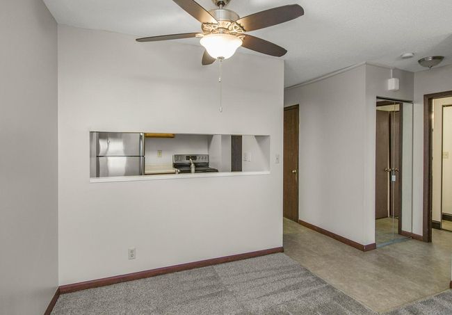 APT-1210 - 1181 Edgcumbe Rd, Condo with 1 bedrooms, 1 bathrooms and null parking in Saint Paul MN | Image 4