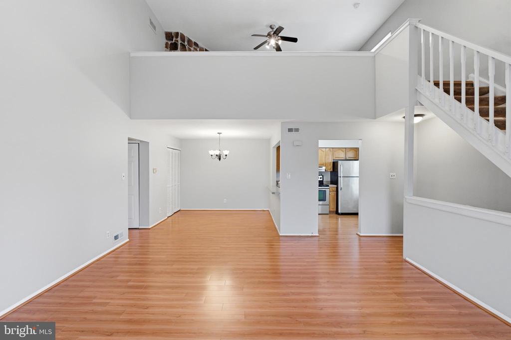Residential Lease in MOUNT LAUREL 2