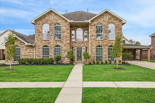 11207 Briscoe Ln, Pearland, TX, 77584-7253 | Card Image