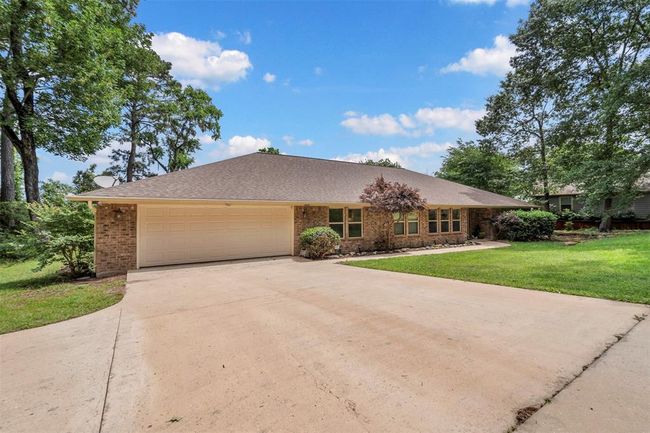 111 Venice Way, House other with 3 bedrooms, 2 bathrooms and 2 parking in Huntsville TX | Image 31