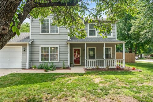 2728 Bishop St, Lawrence, KS, 66046-5606 | Card Image