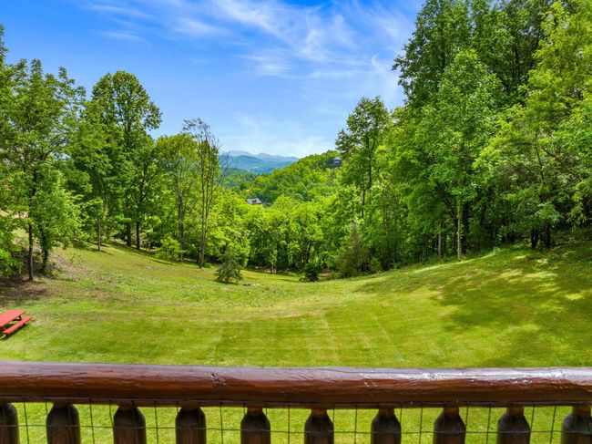 2414 Walnut Cove Way, House other with 4 bedrooms, 6 bathrooms and null parking in Sevierville TN | Image 64