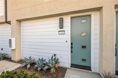 7231 Alchemy Cir, Huntington Beach, CA, 92647-8685 | Card Image