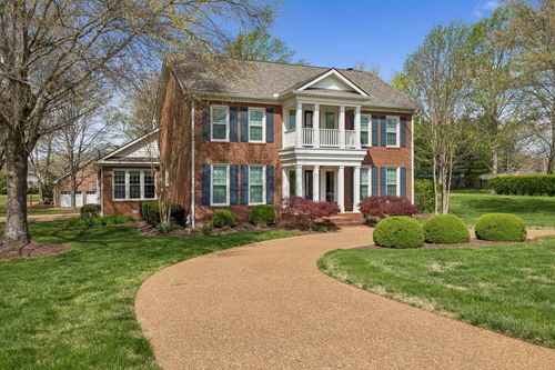 1305 Arrowhead Dr, Brentwood, TN, 37027-7439 | Card Image