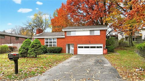 100 Fieldstone Dr, Glenshaw, PA, 15116-1306 | Card Image