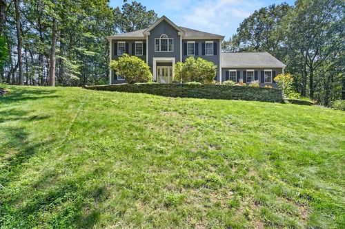 3 Lantern Ln, Georgetown, MA, 01833-2530 | Card Image