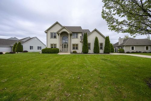 5278 W Highlands Court, Franklin, WI, 53132 | Card Image