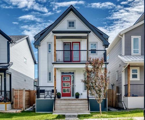 905 Livingston Way Ne, Calgary, AB, T3P1L2 | Card Image