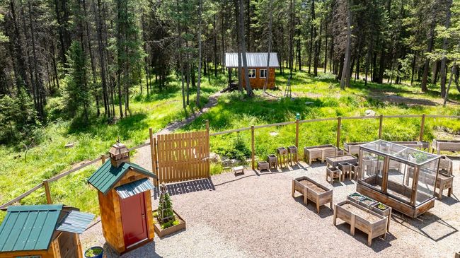 Private Cabin in the Woods. | Image 23