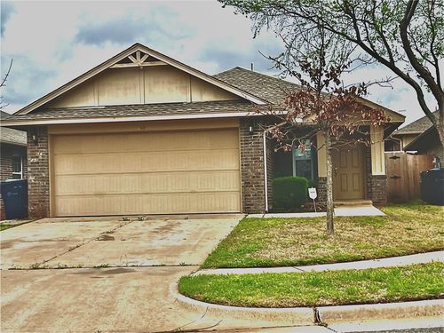 913 Denmark St, Yukon, OK, 73099-9777 | Card Image