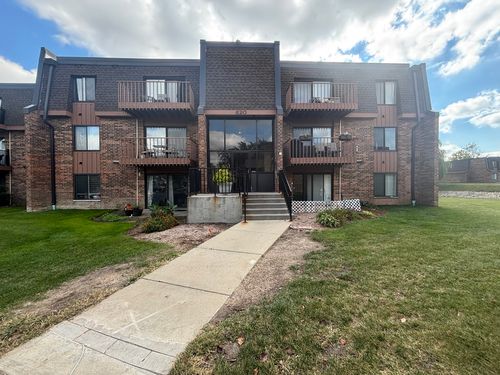 apt-3b-620 Tralee Ct, Schaumburg, IL, 60193-3242 | Card Image