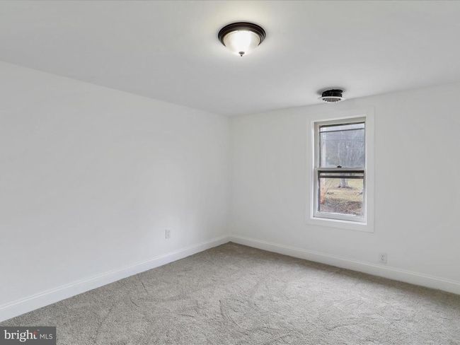 15 Zacharys Way, House other with 3 bedrooms, 2 bathrooms and null parking in GREAT CACAPON WV | Image 24