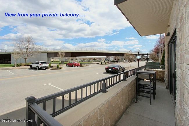 210 - 210 Mulberry St, Condo with 1 bedrooms, 1 bathrooms and null parking in Jeffersonville IN | Image 4