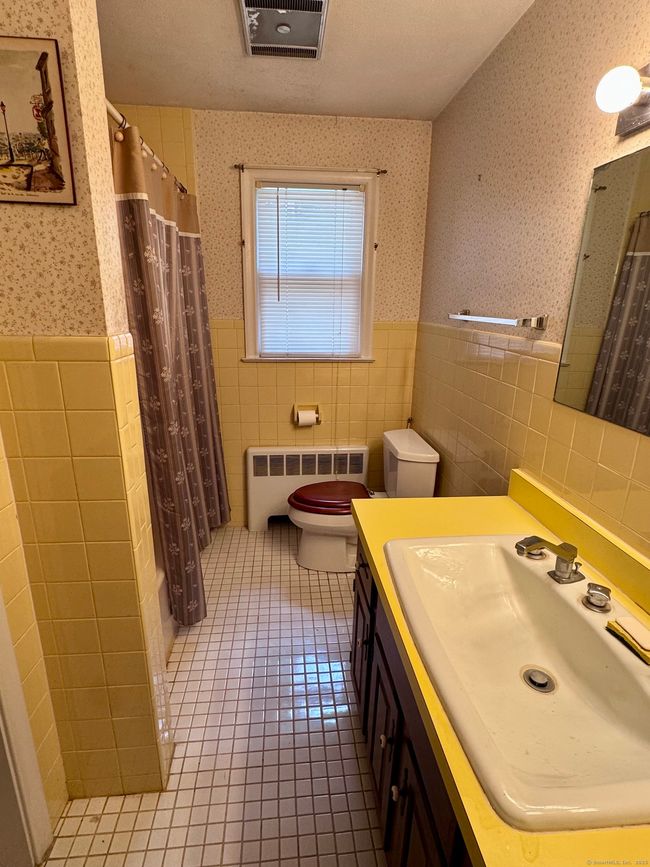 30 Chestnut Dr, House other with 3 bedrooms, 2 bathrooms and null parking in Windsor CT | Image 15