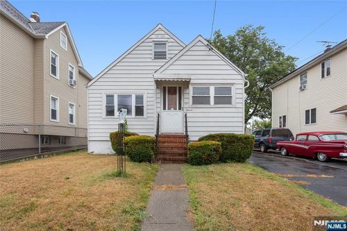 13 Shaw St, Garfield, NJ, 07026-2613 | Card Image