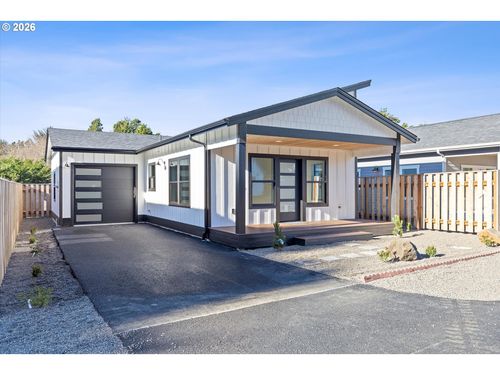 327 Se Oar Ave, Lincoln City, OR, 97367-2941 | Card Image