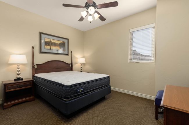 2020 N Pebble Beach Dr- Unbranded (18 of | Image 18