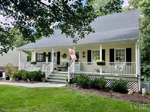 330 Smoketree Lane, Lynchburg, VA, 24502 | Card Image