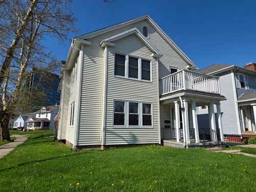 lowr-3835 Monroe St, Toledo, OH, 43606-3928 | Card Image