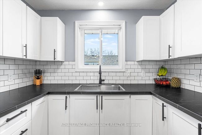 4 Verona St, House other with 4 bedrooms, 2 bathrooms and 2 parking in Trenton ON | Image 10