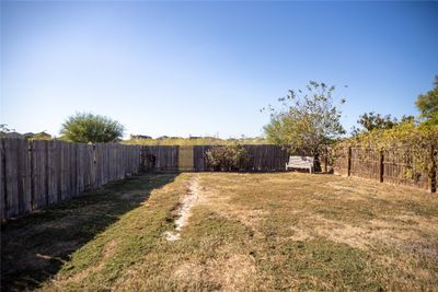 1211 Shadow Creek Boulevard, House other with 3 bedrooms, 2 bathrooms and 4 parking in Buda TX | Image 3