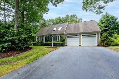 21 Rainbow Dr, Centerville, MA, 02632-3155 | Card Image