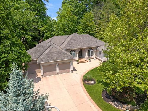 500 Fox Cove Pl, Waterloo, ON, N2K4A7 | Card Image