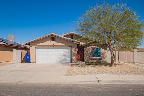 3655 S Isabel Dr, Yuma, AZ, 85365-7430 | Card Image