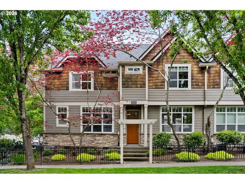 10-909 Se Marion St, Portland, OR, 97202-7031 | Card Image