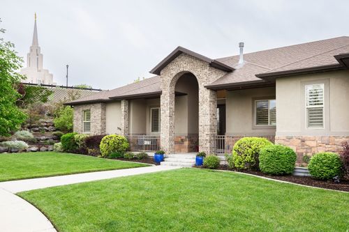 3962 W Farmingdale Ct, South Jordan, UT, 84009-4169 | Card Image