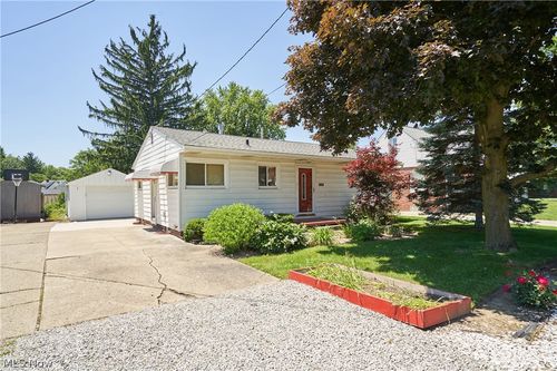 2620 Mogadore Rd, Akron, OH, 44312-1540 | Card Image