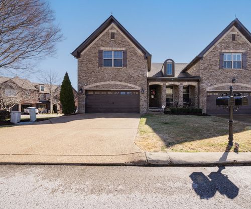 186 Village Cir, Lebanon, TN, 37087-1432 | Card Image