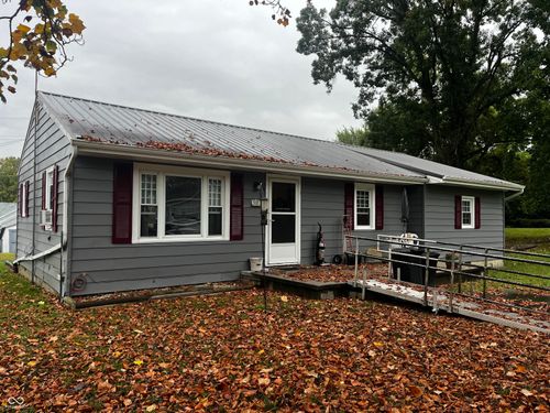 505 S High St, Hartford City, IN, 47348-2718 | Card Image