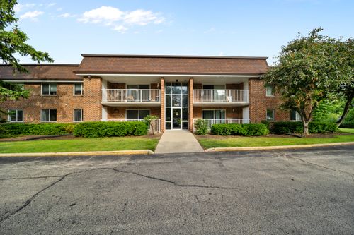 1b-1102 Westover Ln, Schaumburg, IL, 60193-3438 | Card Image
