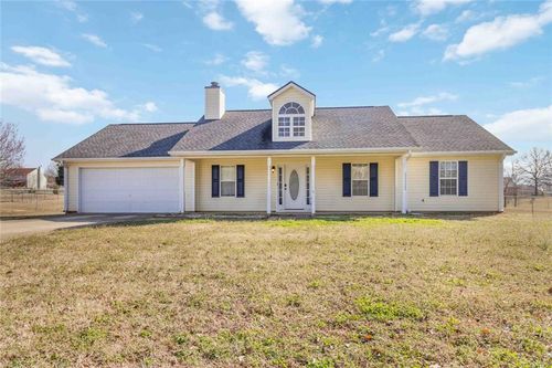 802 Spicebush Path, Locust Grove, GA, 30248-3179 | Card Image