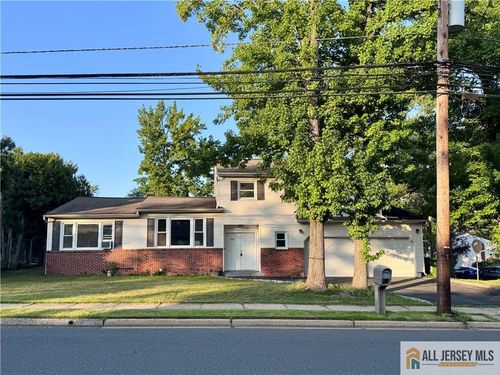 742 Grove Ave, Edison, NJ, 08820-2711 | Card Image